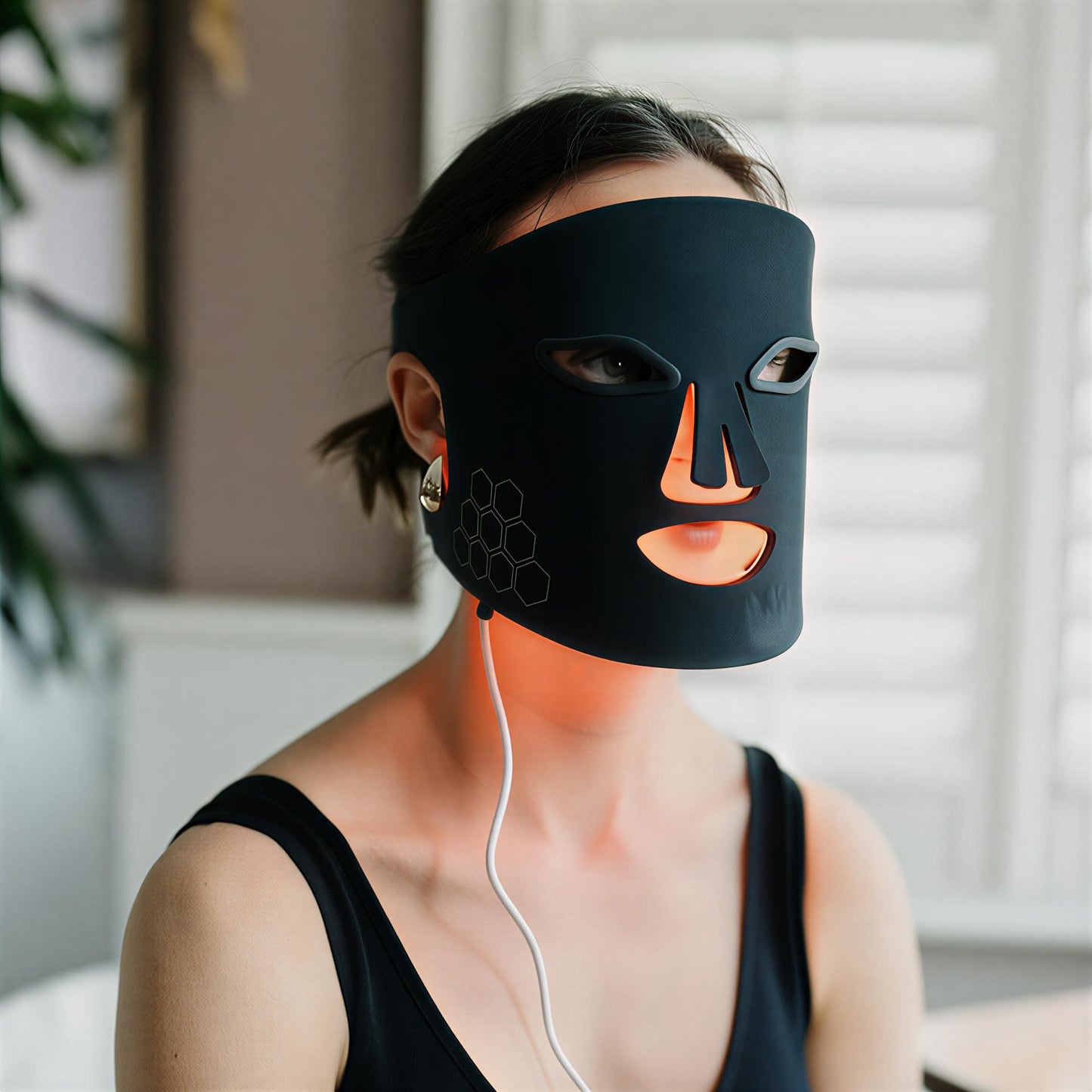Noravele Near Infrared Contour Mask