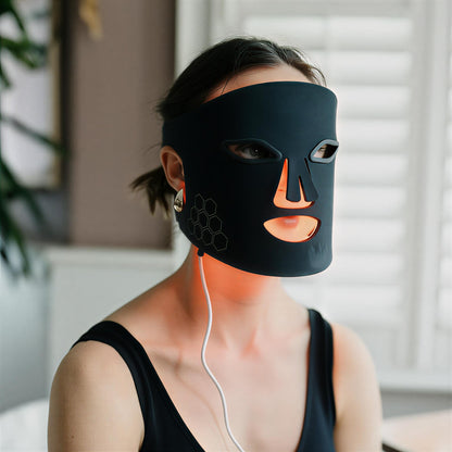 Noravele Near Infrared Contour Mask